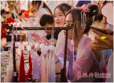 <b>“博物馆奇妙夜”等你来 青岛市博物馆31日起陪你“穿越”夏凉夜</b>