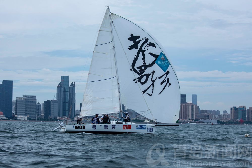 【城市大片】人说青岛好地方 八月风光海上看