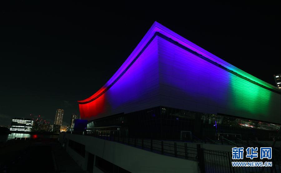 东京以标志建筑亮灯方式 纪念残奥会倒计时