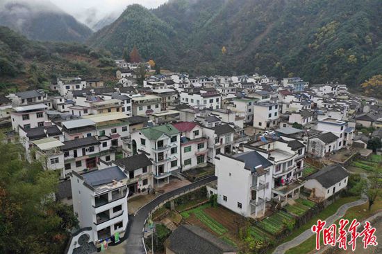 绿水青山、红色历史同样吸引年轻人爱上乡村