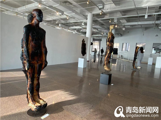 免费看展 意大利当代艺术展在青岛市雕塑馆开展