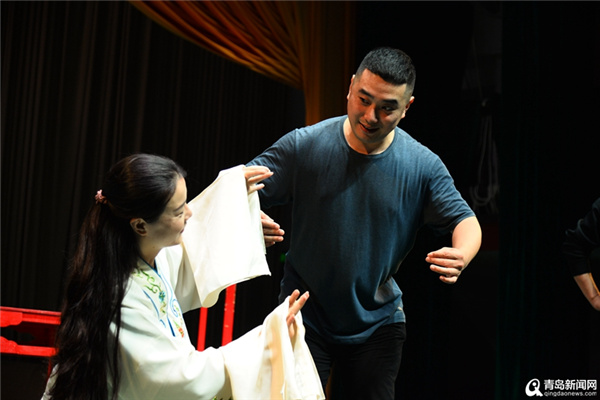 京剧名家现场指导 青岛京剧院《吕布与貂蝉》6月4日上演