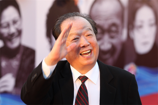 《开国大典》导演李前宽去世 他庆幸一生选择了电影