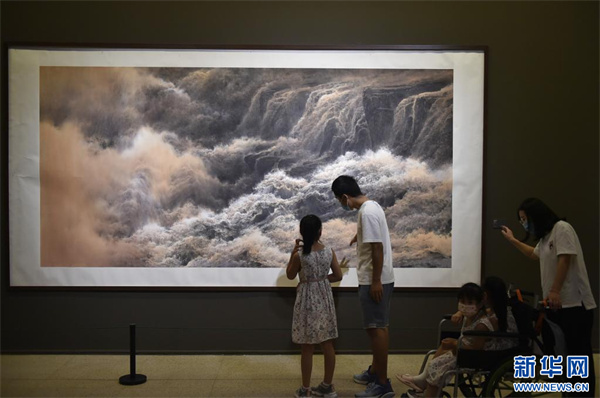 “在激流中前进——中国美术馆藏黄河题材美术精品展”在京举