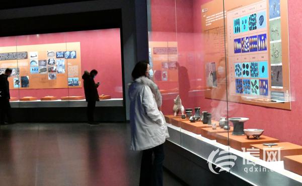 青岛考古成果展开幕 160余件出土文物亮相