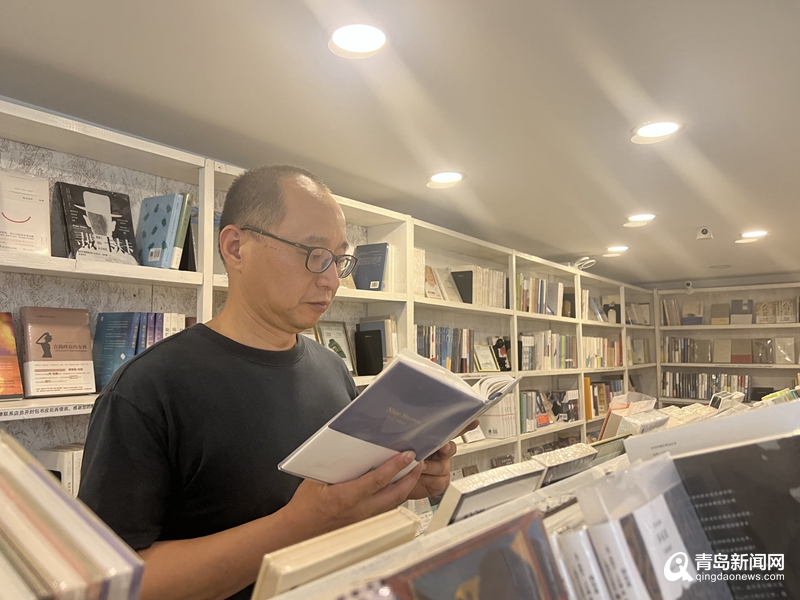 跑赢了互联网短视频 熬走了kindle 他在青岛开了28年书店