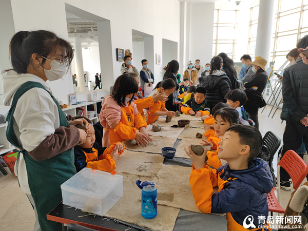 第三届山东当代陶瓷艺术大展在青岛市雕塑馆开展