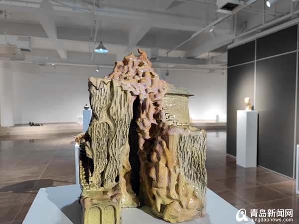 第三届山东当代陶瓷艺术大展在青岛市雕塑馆开展