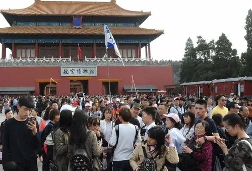 2023年上半年国内旅游总人次23.84亿 同比增长63.9%