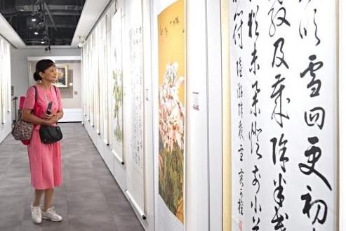 海内外书画家挥毫泼墨庆祝新中国成立74周年