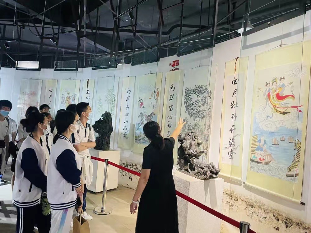 <b>展望2024——百幅名家书画作品展将在青岛崂山绿石博物馆开幕</b>