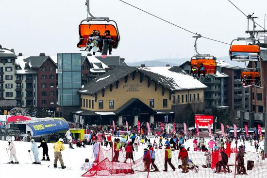 雪季沸腾如何安全又尽兴——多地雪场走访观察