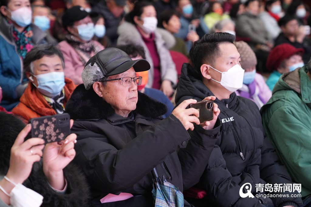 喜迎新春！青岛市首家社区级交响艺术团成功首演