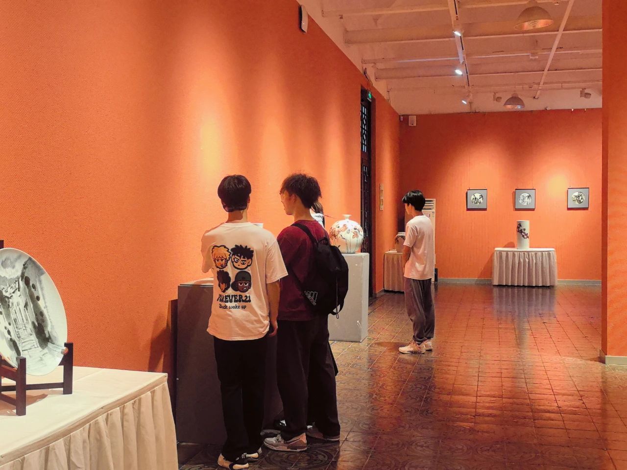 遇见——孙朝晖、谭鲁陶瓷艺术展在青岛市美术馆开幕