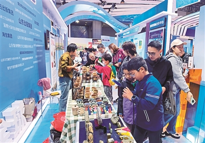 第十届中国国际版权博览会在青闭幕