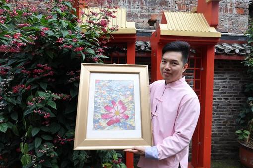 青年织锦人期盼广西壮锦“讲世界语”