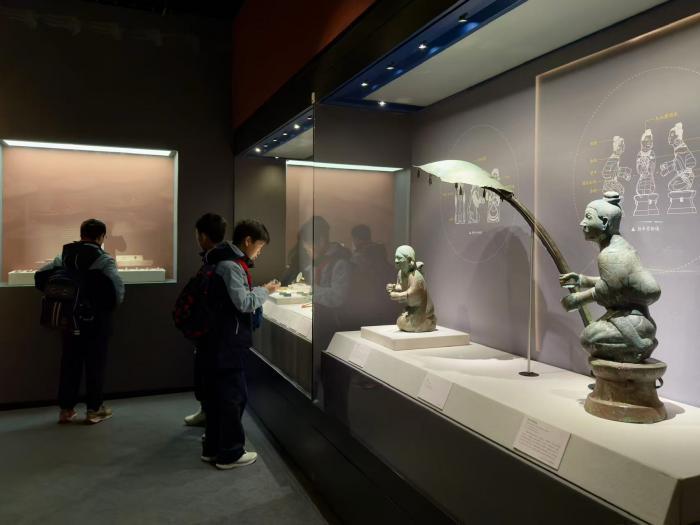 上海首次系统展示古滇国考古发现 云南古滇文明特展开幕