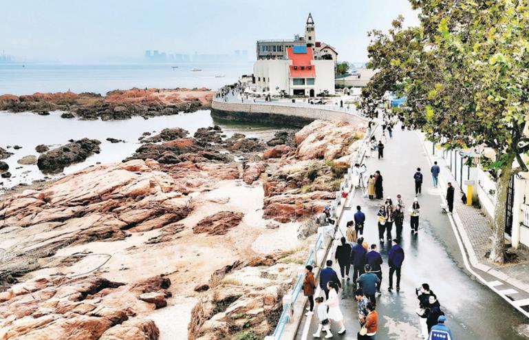 <b>青岛：从“打卡”到“沉浸”，让网红路穿越热度周期</b>