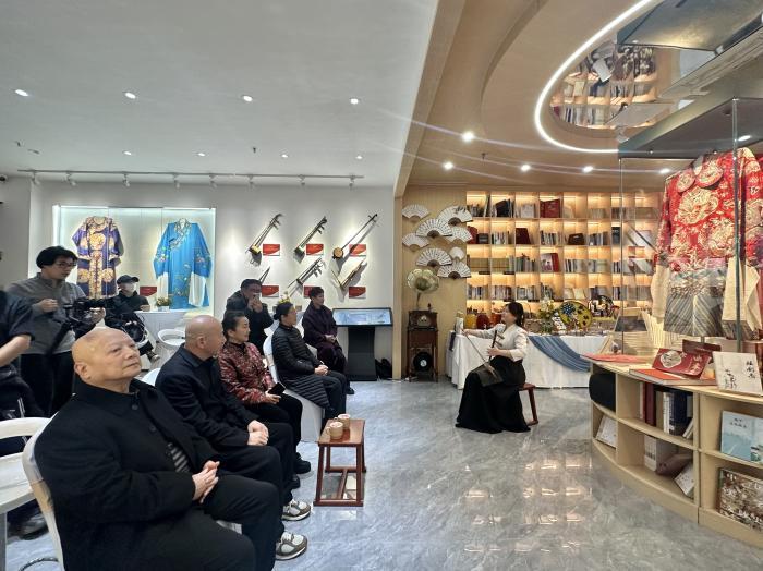 戏曲名家广西联谊 共探地方戏传承创新