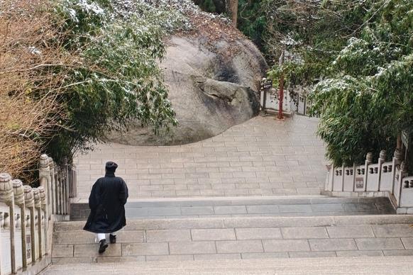 属“马”的游客有福了！2026年春节期间（2月15日至23日）这些人免票游崂山