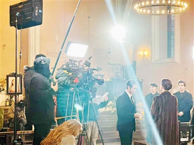 未来三年年产微短剧400部