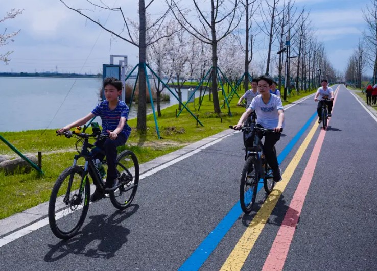 骑行热何以“蹬”出消费新赛道