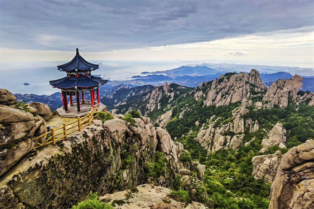 青岛崂山:漫步山海仙境 科创丰富文旅体验